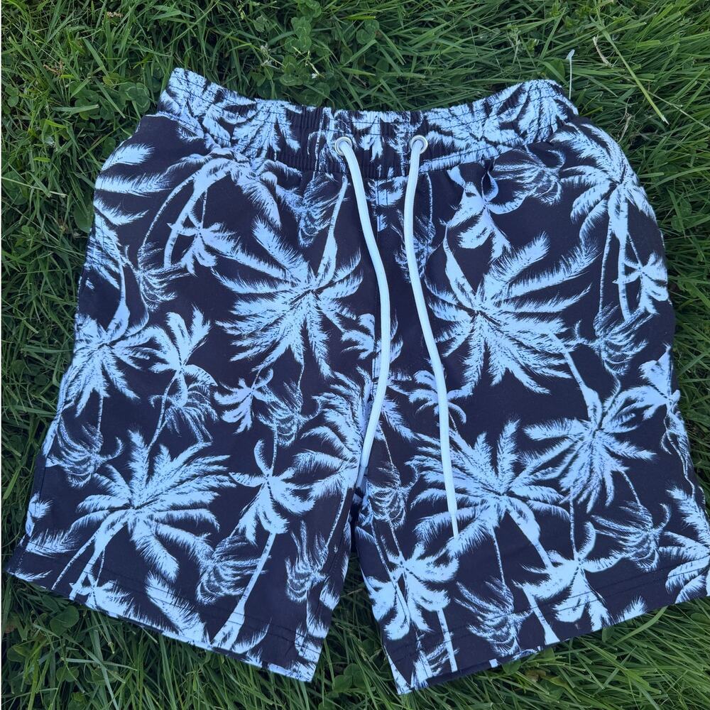 Cali Waves Boys Black White Tropical Palm Tree Swim Trunks (Size S)